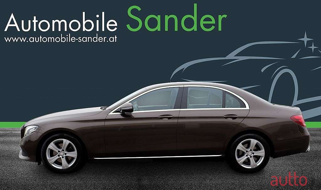 2016' Mercedes-Benz E-Klasse photo #2