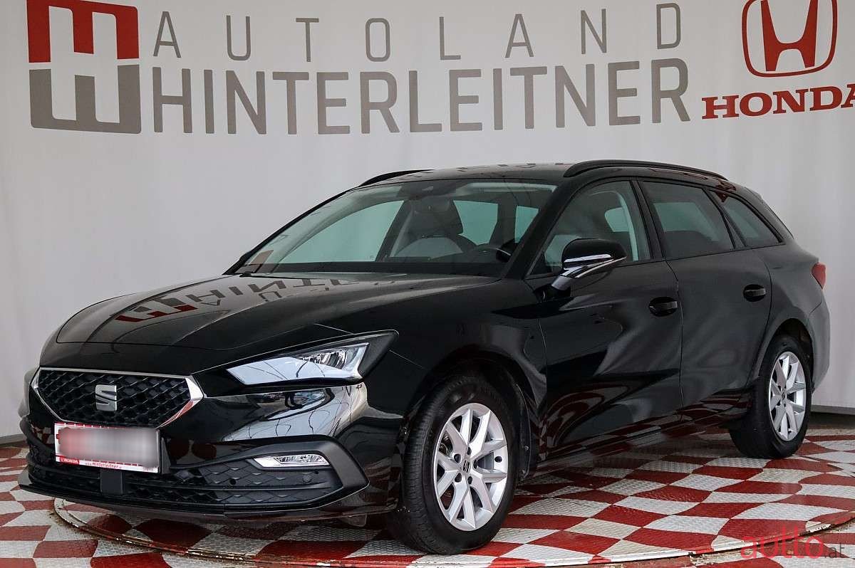 2021' SEAT Leon photo #2
