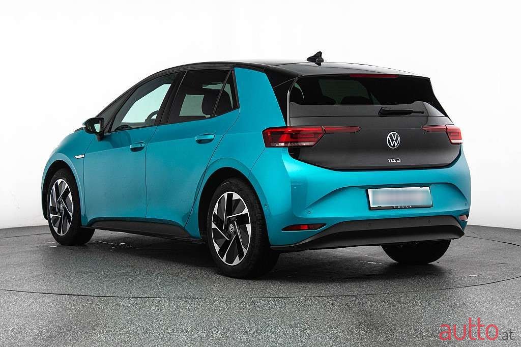2022' Volkswagen ID.3 photo #3