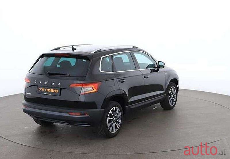 2020' Skoda Karoq photo #3