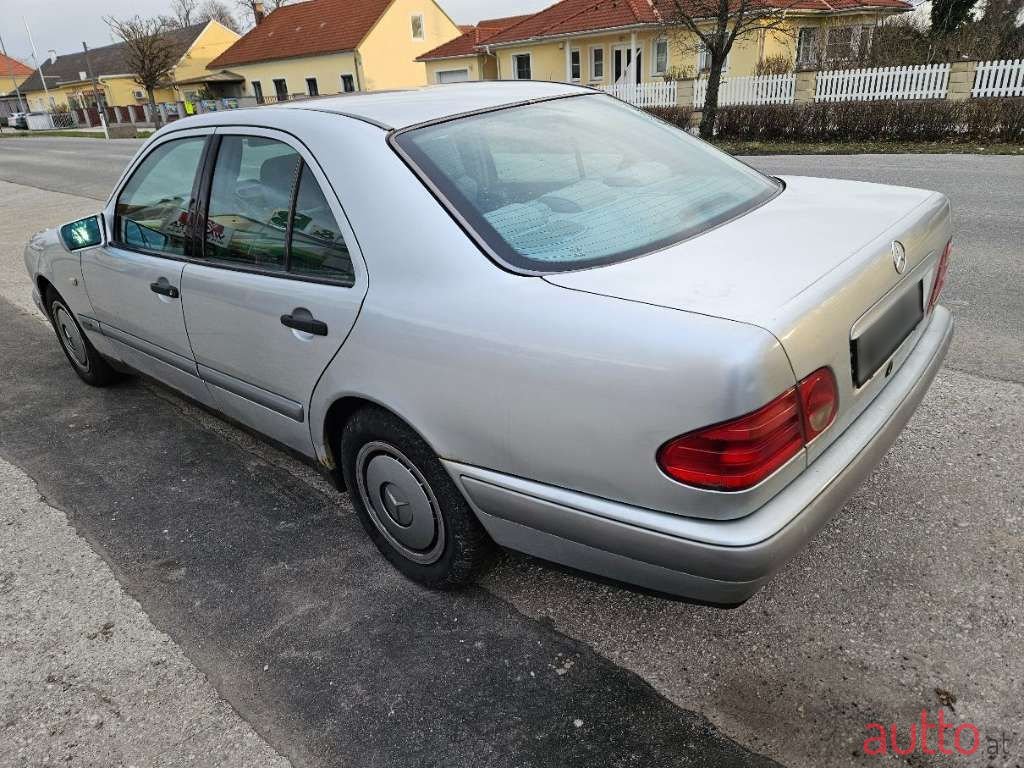 1998' Mercedes-Benz E-Klasse photo #5