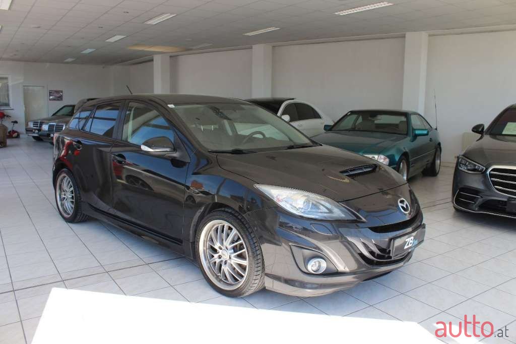 2013' Mazda Mazda3 photo #1