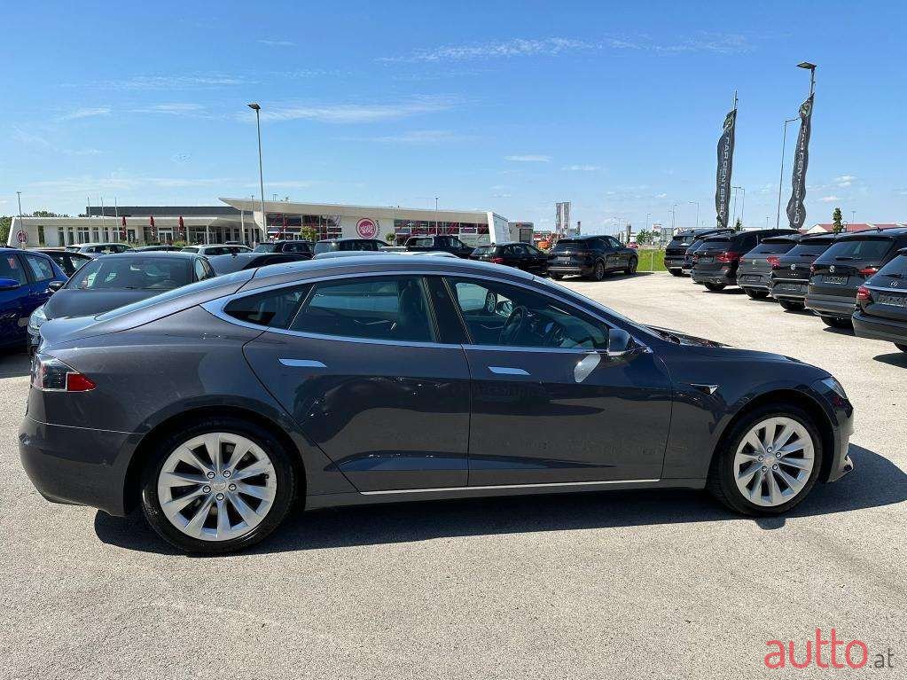 2019' Tesla Model S photo #6