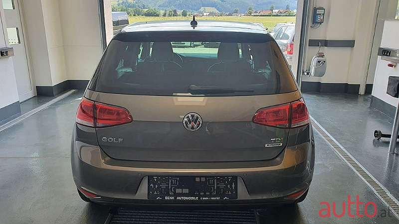 2014' Volkswagen Golf photo #4