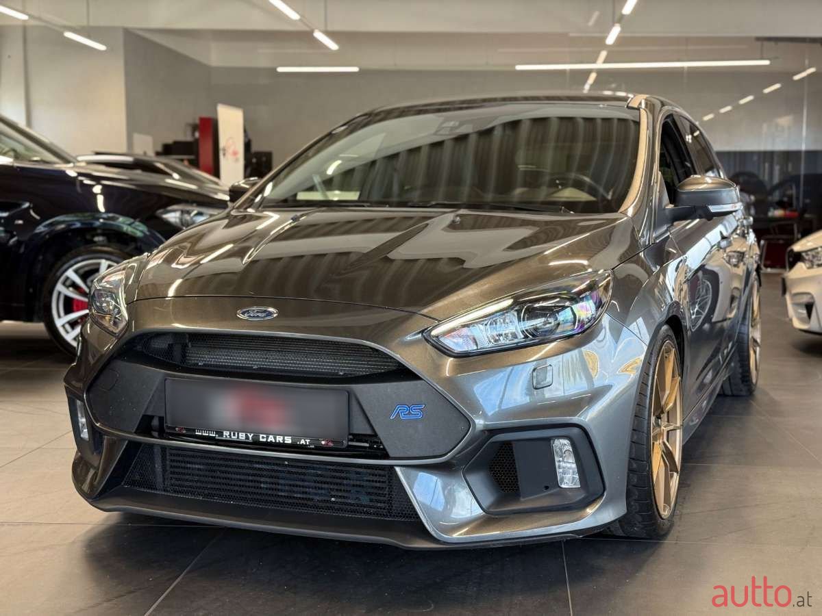 2017' Ford Focus photo #3