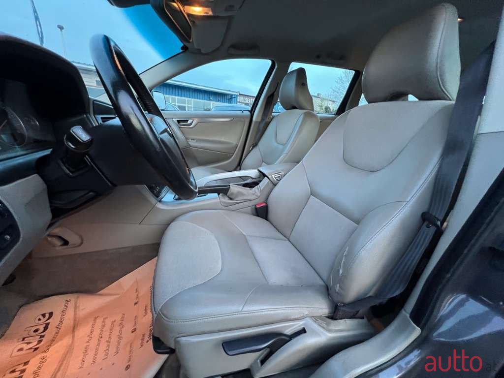 2006' Volvo XC70 photo #6