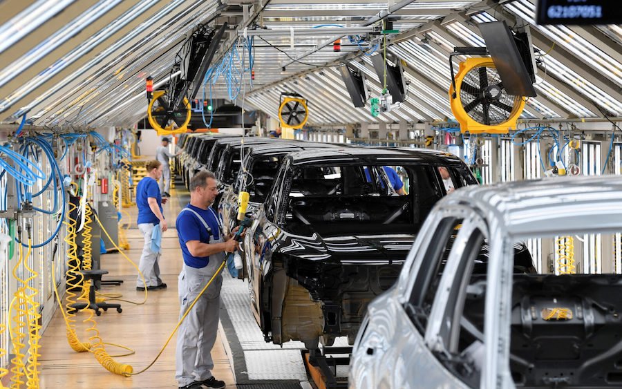 VW Employees Concede Big Wage Cuts Are Needed To Keep Factories Open