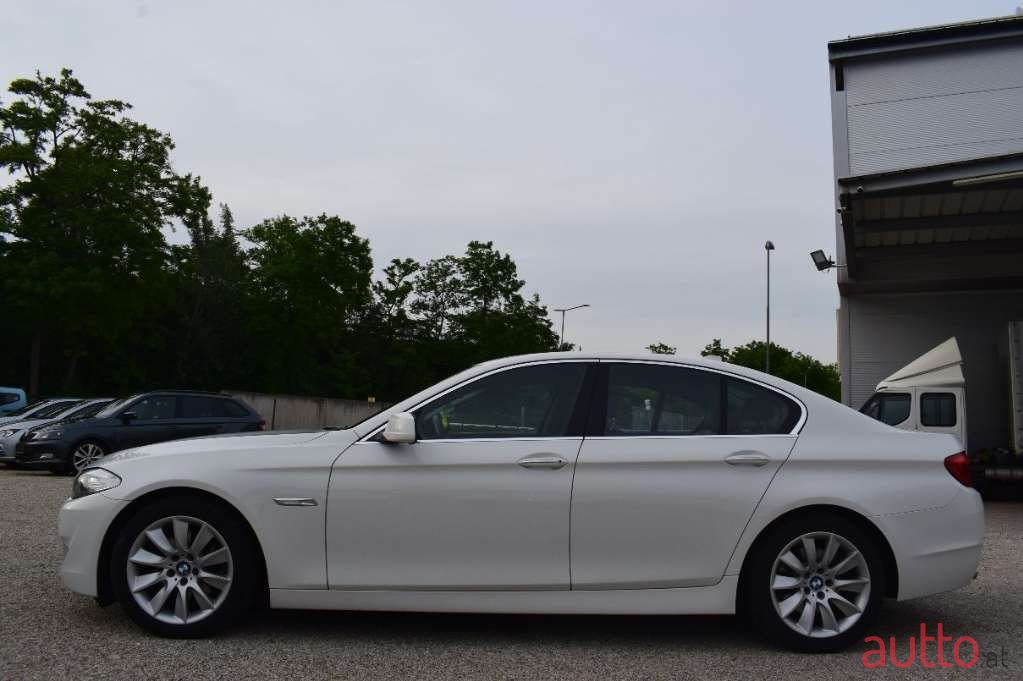 2013' BMW 5Er-Reihe photo #6