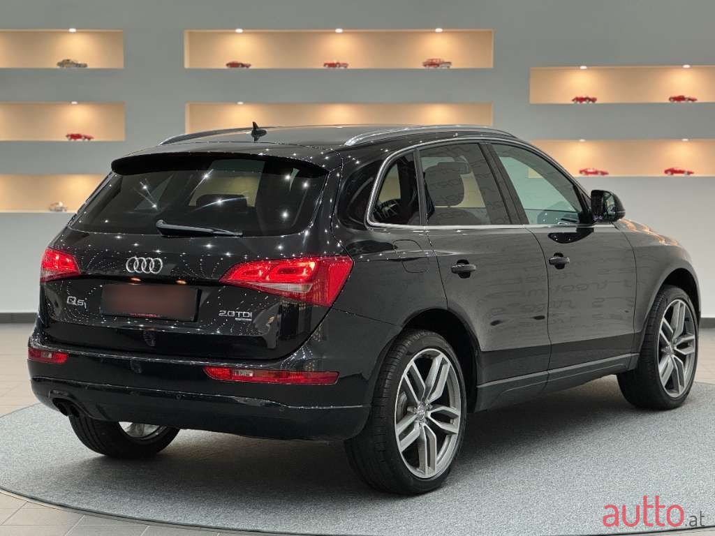2012' Audi Q5 photo #6