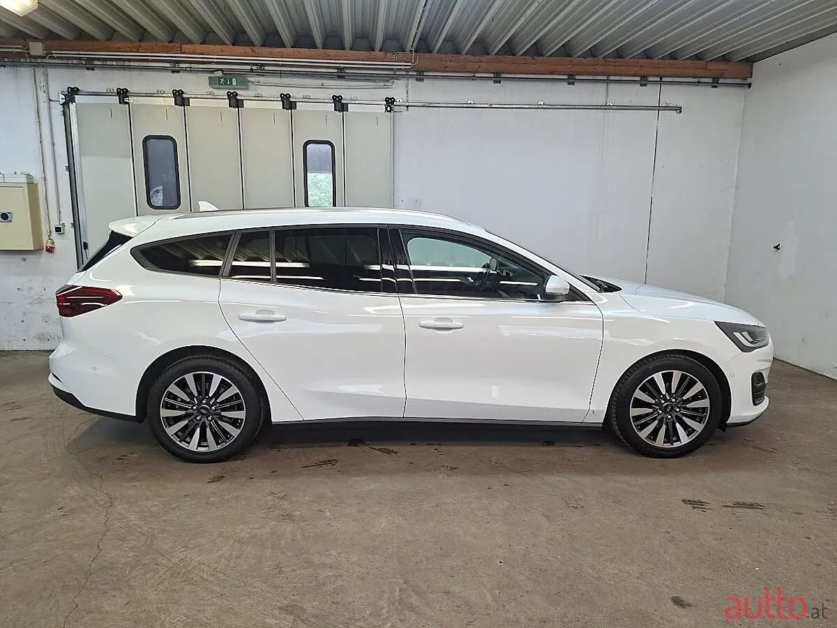 2023' Ford Focus photo #5