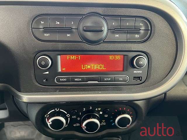 2022' Renault Twingo photo #6