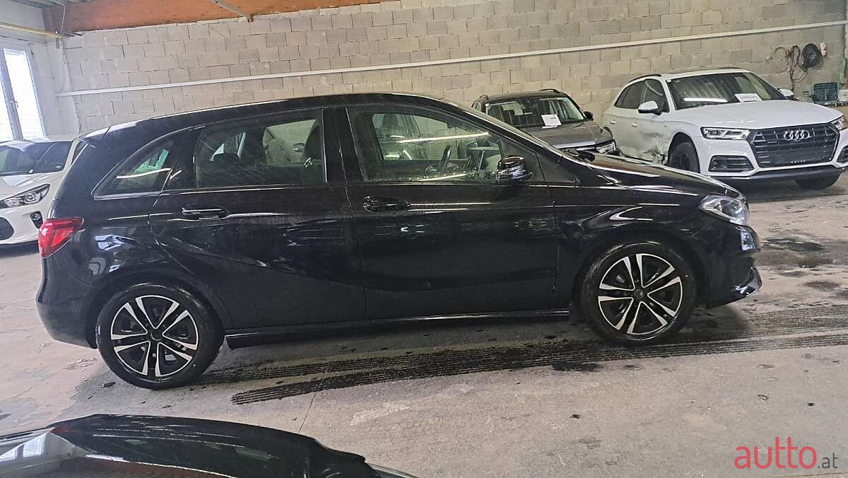 2015' Mercedes-Benz B-Klasse photo #6