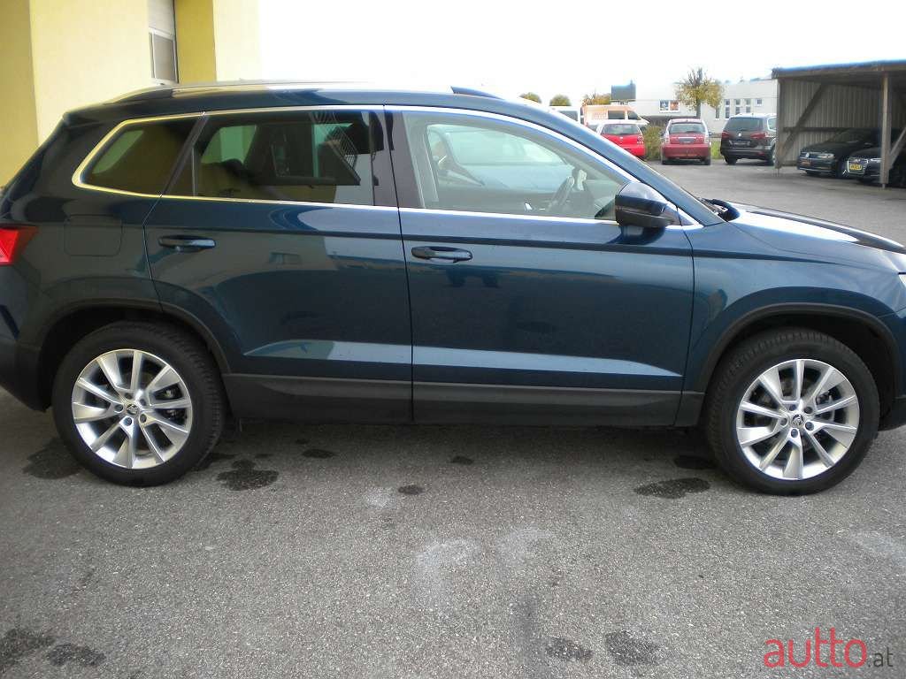 2019' Skoda Karoq photo #5