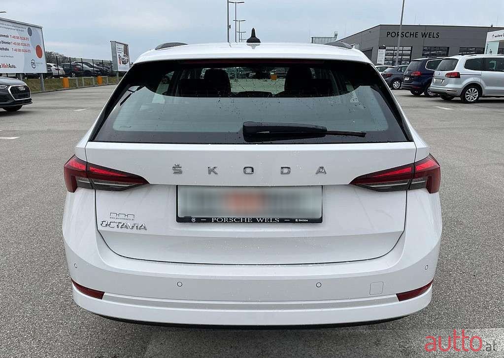 2022' Skoda Octavia photo #6