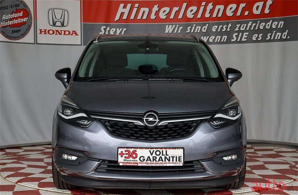 2017' Opel Zafira photo #5