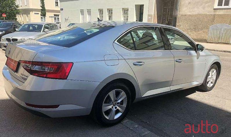 2016' Skoda Superb photo #1