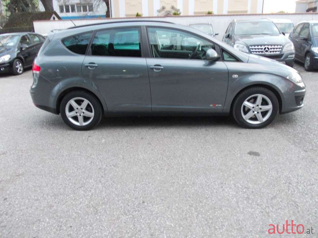 2012' SEAT Altea XL photo #3