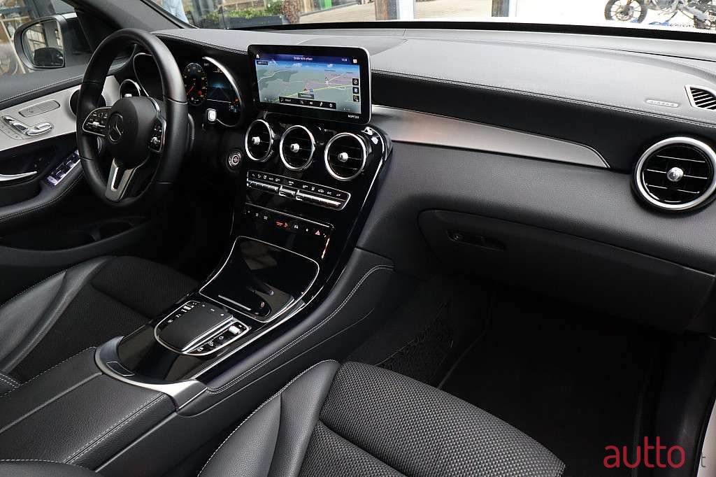 2020' Mercedes-Benz Glc-Klasse photo #4