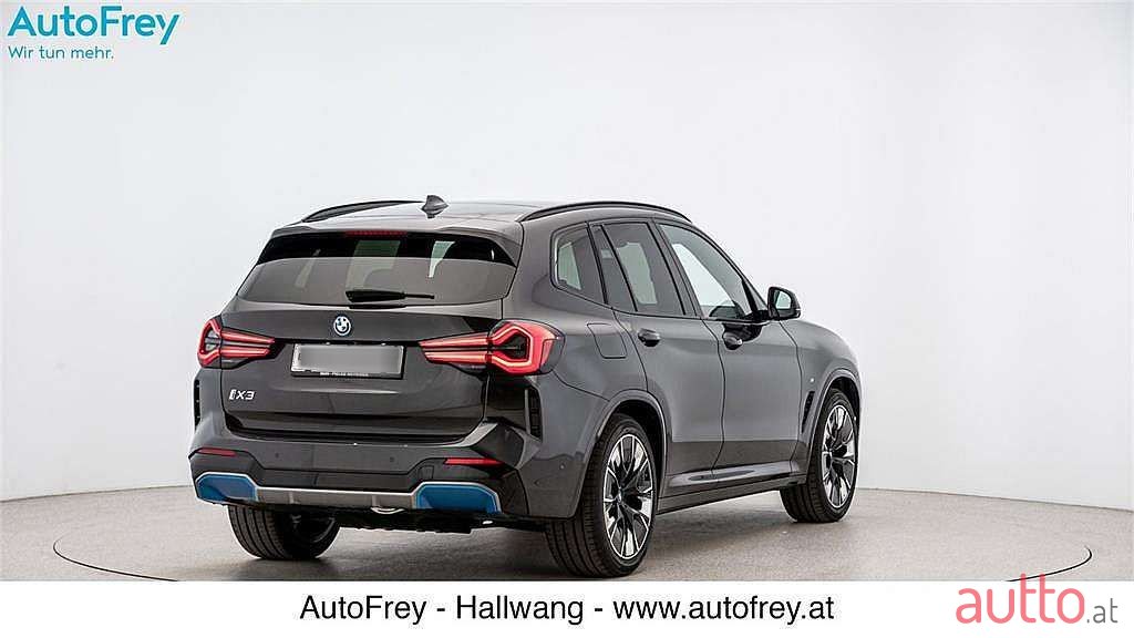 2022' BMW X3 photo #6