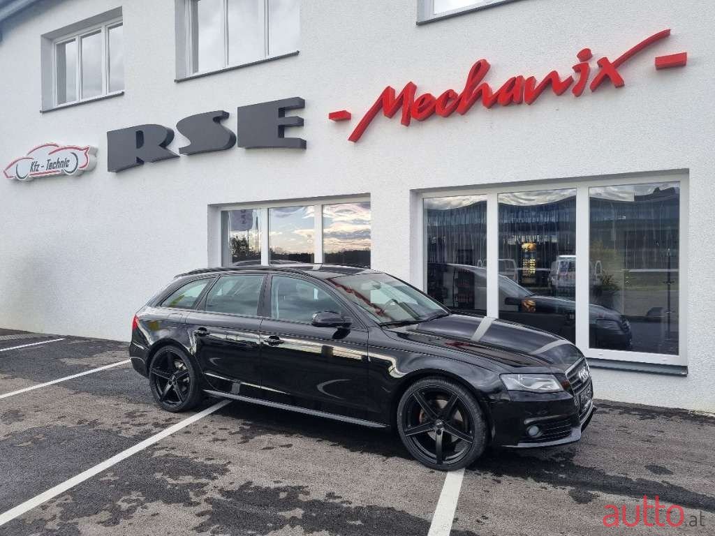 2011' Audi A4 photo #1