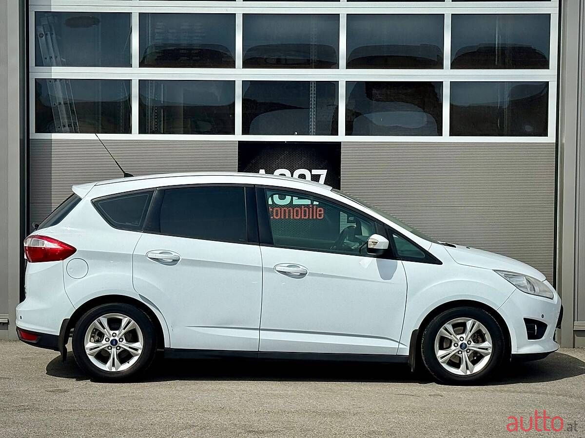 2012' Ford C-MAX photo #3