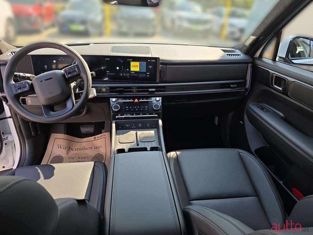 2024' Hyundai Santa Fe photo #4