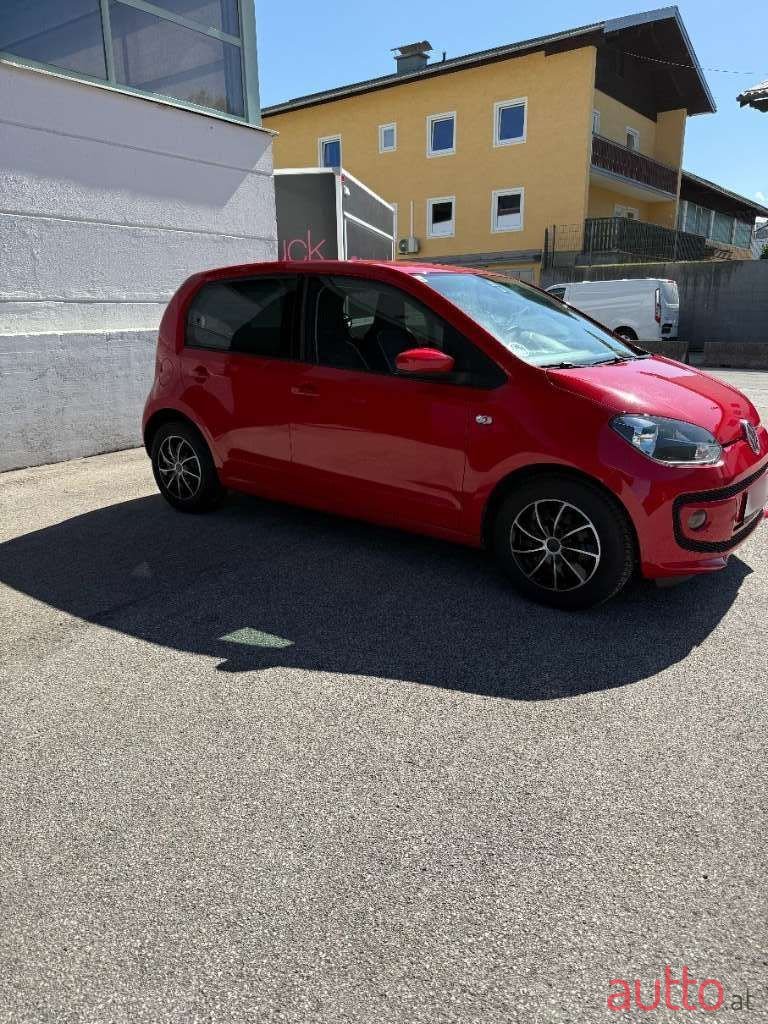 2016' Volkswagen Up! photo #3