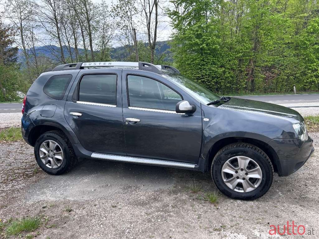 2015' Dacia Duster photo #3