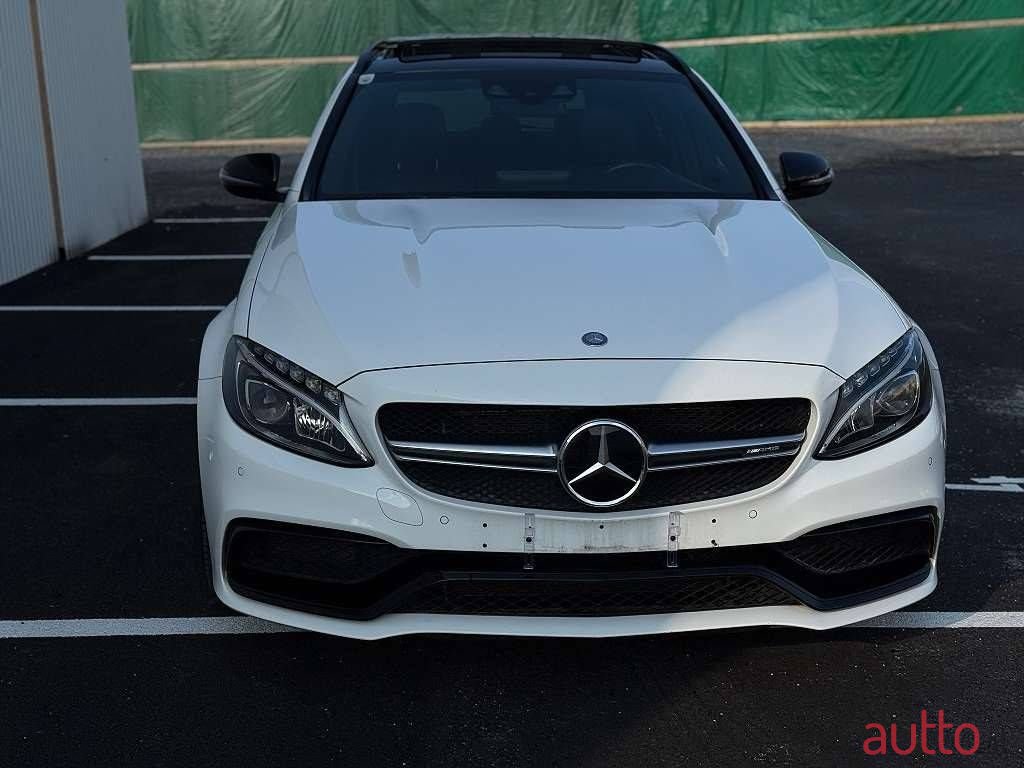 2017' Mercedes-Benz C-Klasse photo #3