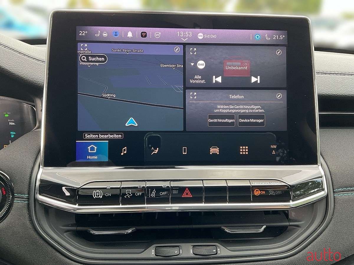 2022' Jeep Compass photo #4