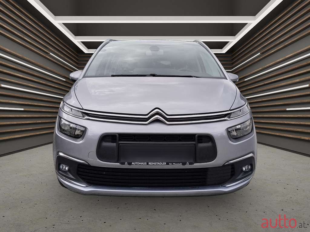 2020' Citroen C4 SpaceTourer photo #5