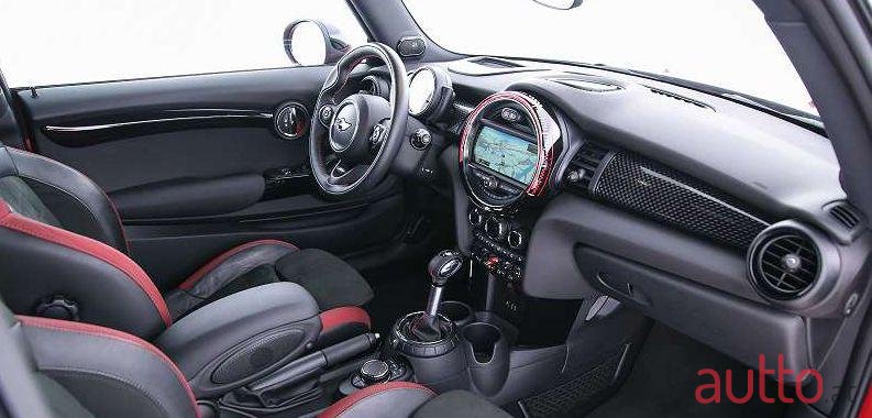 2015' MINI Cooper photo #1