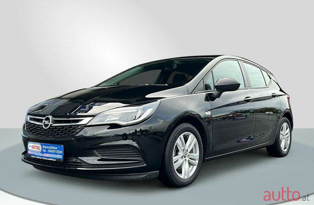 2018' Opel Astra photo #1