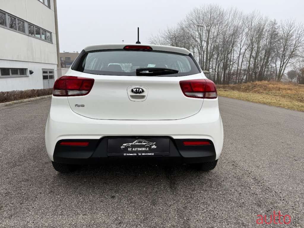 2021' Kia Rio photo #6