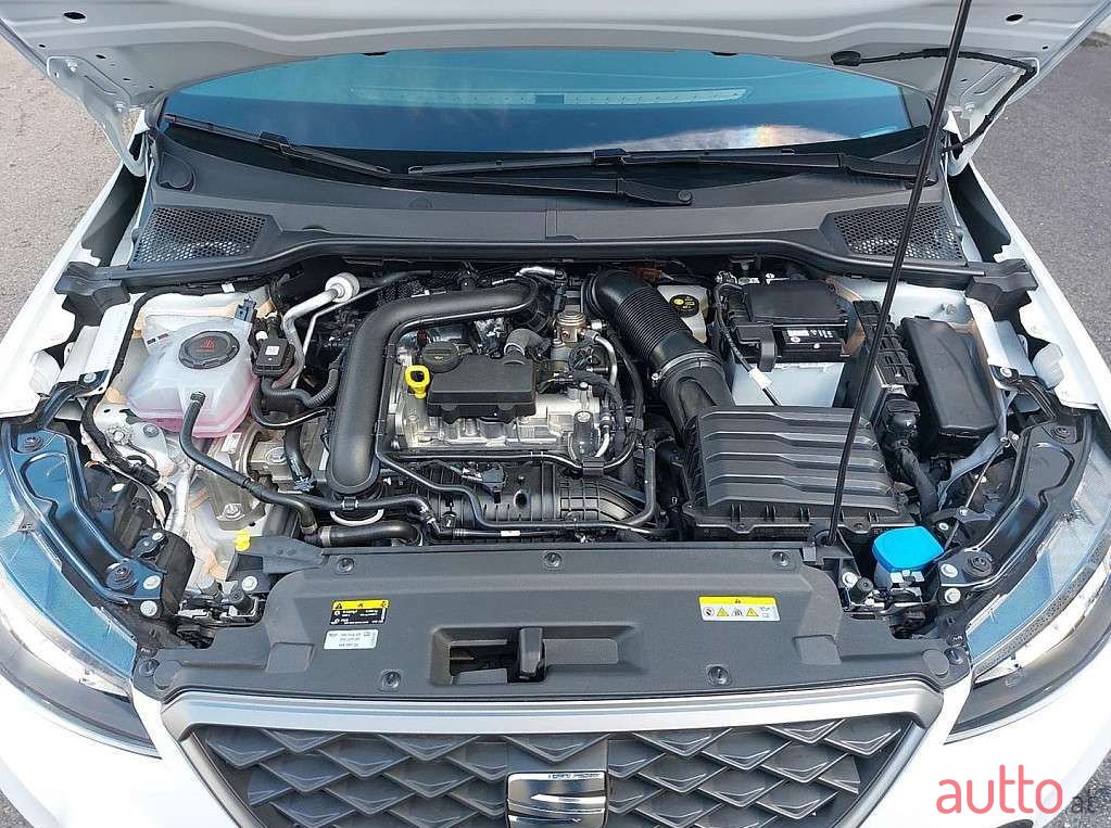 2023' SEAT Arona photo #5