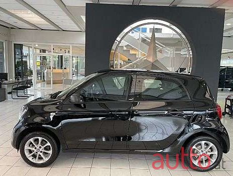 2019' Smart Forfour photo #1