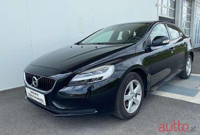 2018' Volvo V40 photo #1