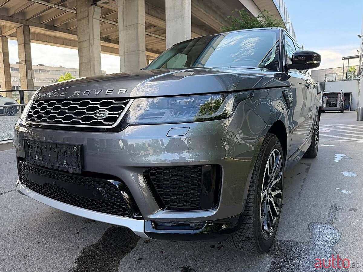 2019' Land Rover Range Rover Sport photo #3