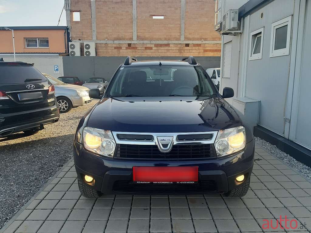 2011' Dacia Duster photo #2