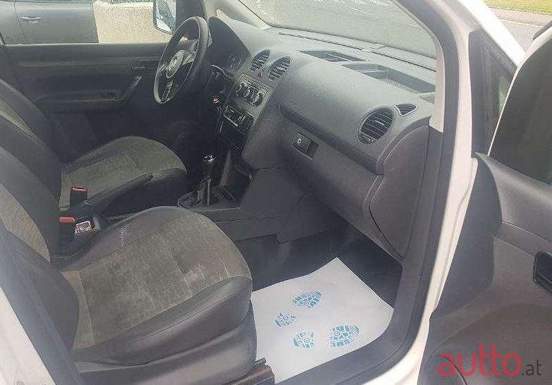 2013' Volkswagen Caddy photo #1