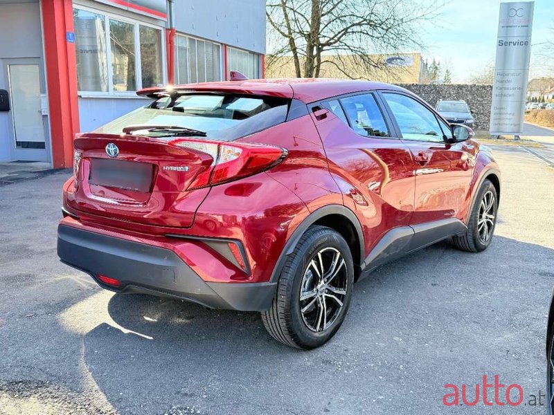 2016' Toyota C-HR photo #5