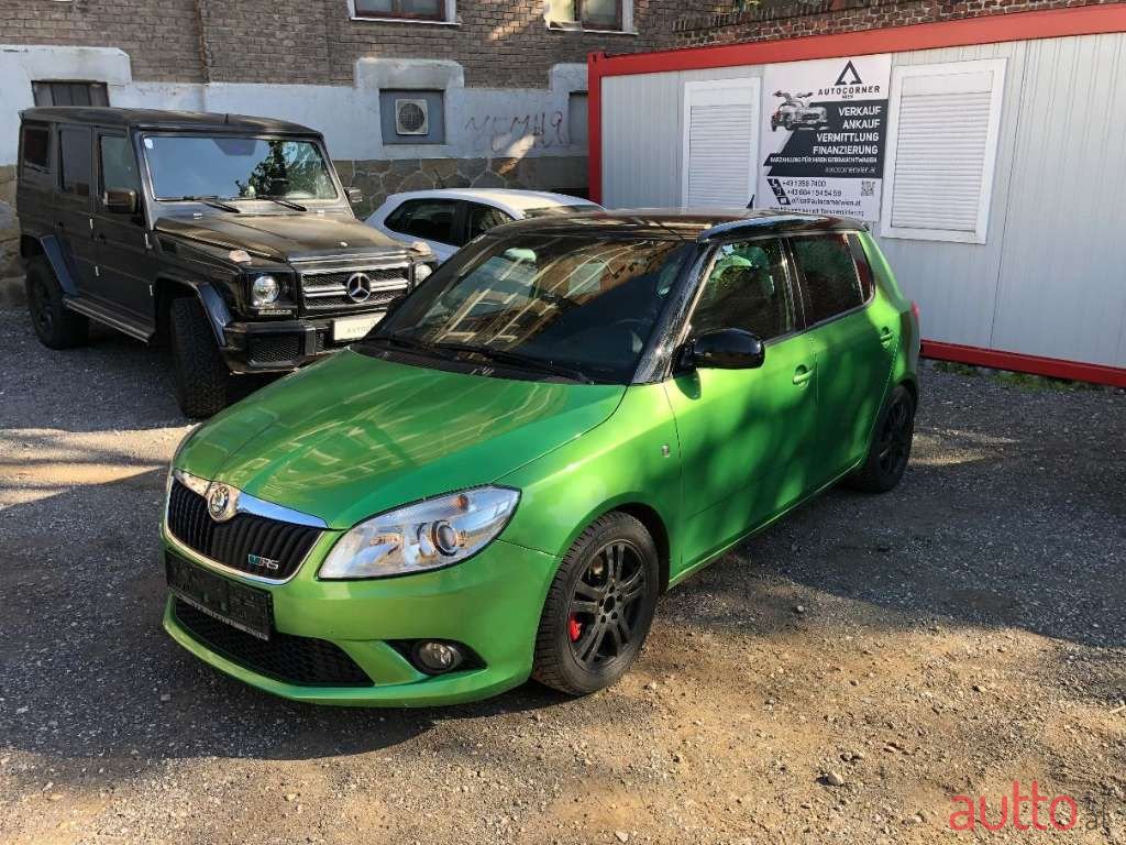 2010' Skoda Fabia photo #1