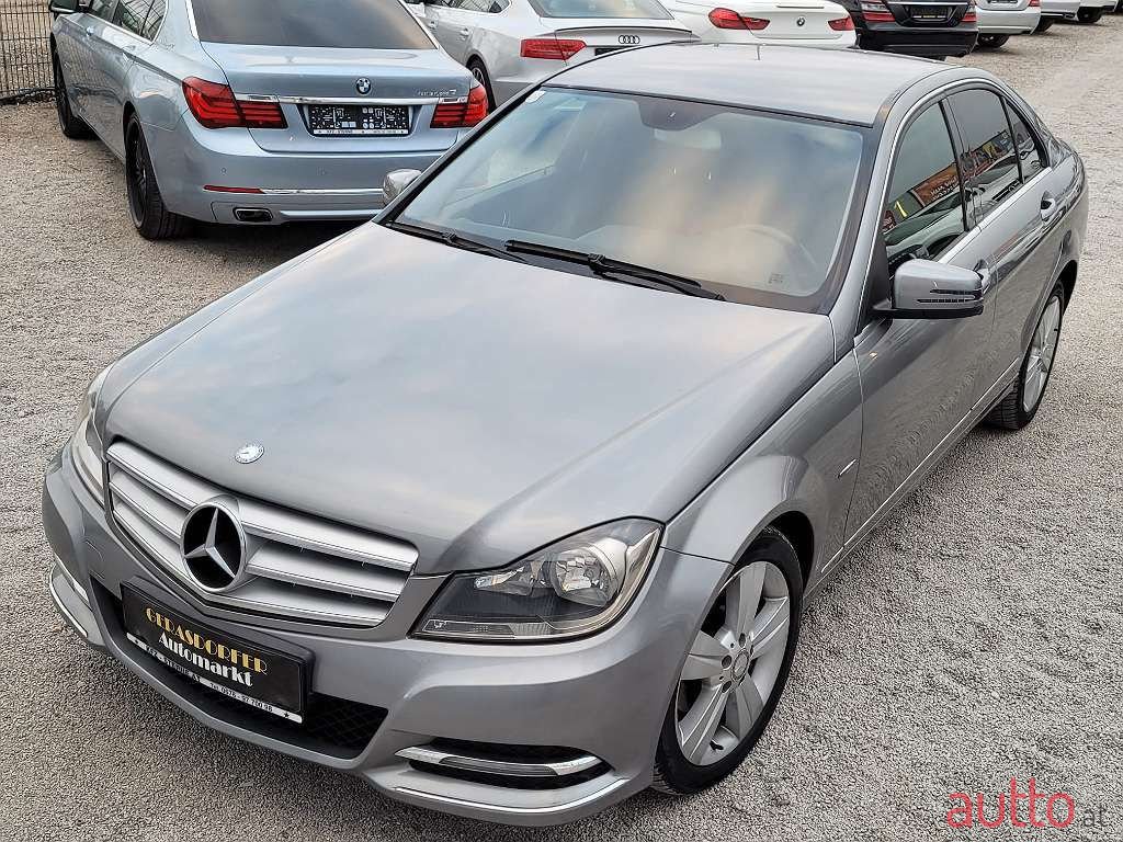 2012' Mercedes-Benz C-Klasse photo #4