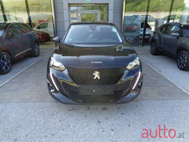 2022' Peugeot 2008 photo #1