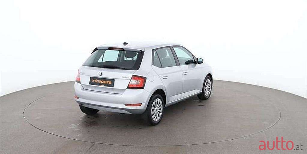 2019' Skoda Fabia photo #3