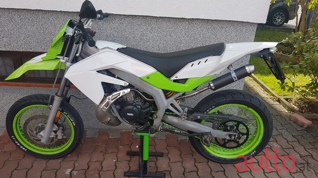 2010' Aprilia SX50 photo #1