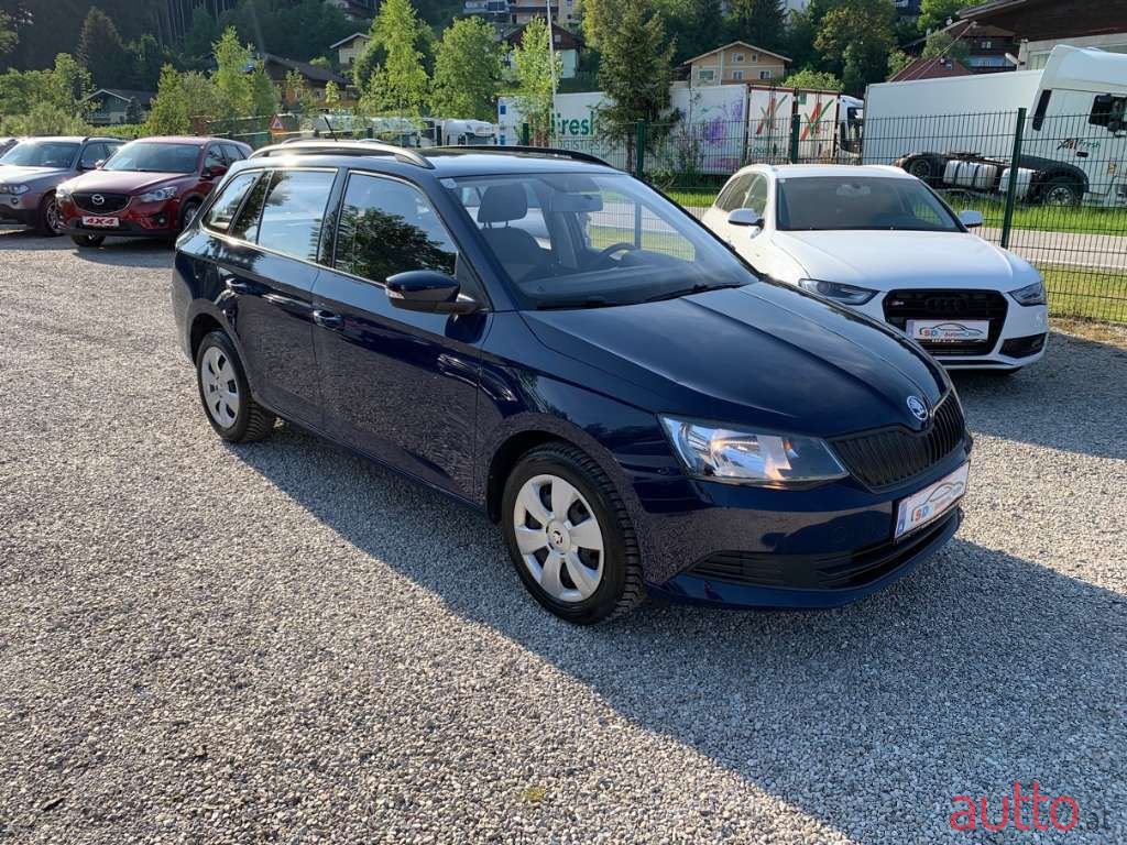 2015' Skoda Fabia photo #3