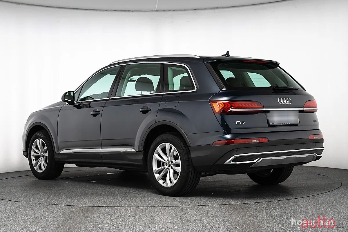 2024' Audi Q7 photo #3