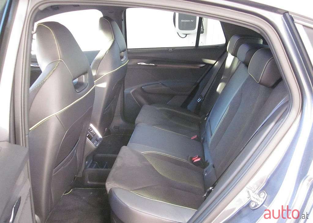 2023' Skoda Enyaq photo #6