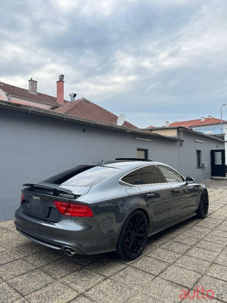 2011' Audi A7 photo #5